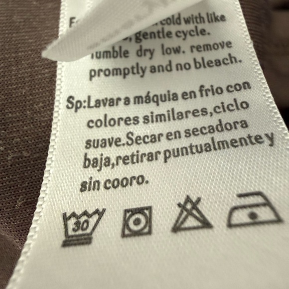 Amaryllis Chocolate Velvet Cardigan - Picture 5 of 8